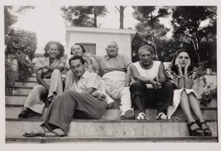 Addy, Cuttoli, Picasso, Dora Maar an Man Ray en Mougins, 1937